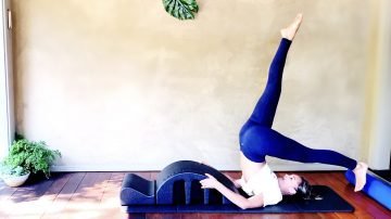 CORE Sculpt & Scoop Workout on the Spine Corrector by Gone Adventuring